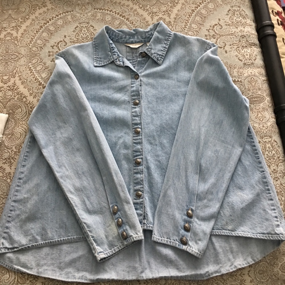 Beautiful J. Jill Denim button down
